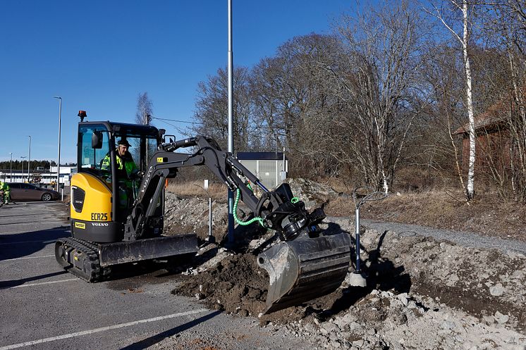 Volvo ECR25 Electric i arbete i Eskilstuna