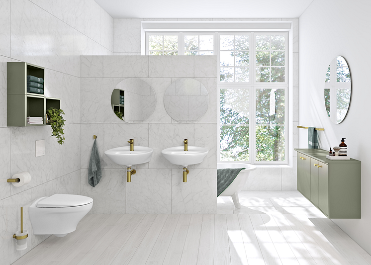 Epic_Square_Brass_Bathroom