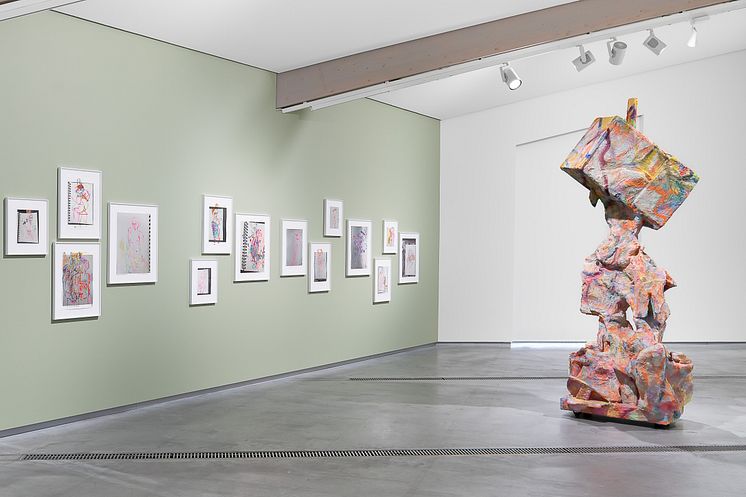 Exhibition view, Rachel Harrison - Sitting in a Room © Astrup Fearnley Museet, 2022. Photo Christian Øen 3