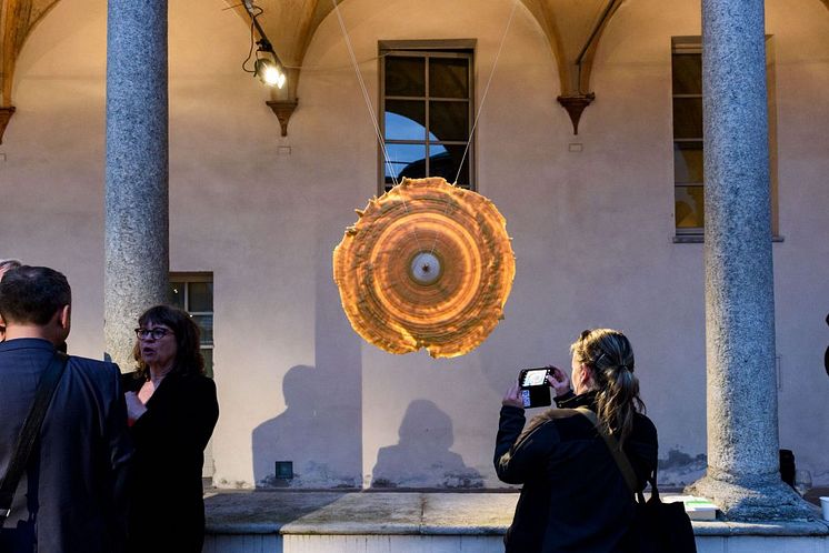 Time in a circle by Kasper Friis Kjeldgaard, brass beeswax ashwood, Mindcraft Milano 2017