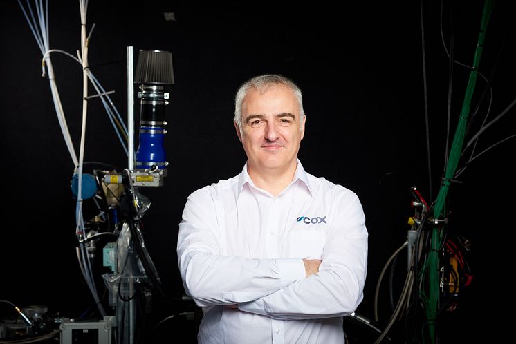 High res image - Cox Powertrain - Vince Parry, Principal Engineer