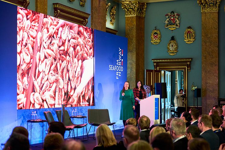 Synne Guldbrandsen, Marketing Manager at the Norwegian Fishermen’s Sales Organisation and Josefine Voraa, Seafood Analyst with the Norwegian Seafood Council present at the Norway-UK Seafood Summit