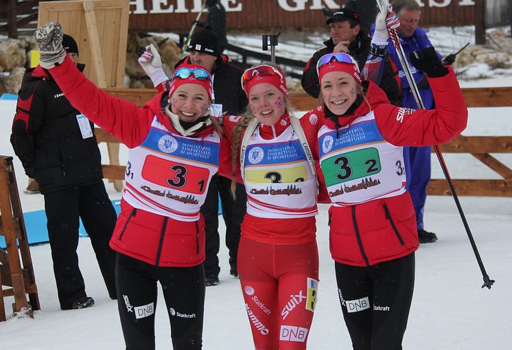 Karoline Erdal,Emilie Kalkenberg og Kristina Skjeval, stafett ungdom kvinner,junior-vm 2016 