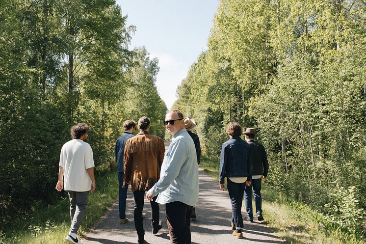 Magnus Carlson med Jesper Lindell och hans band