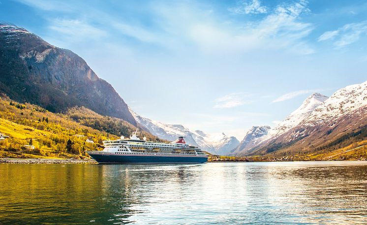 Balmoral in Olden, Norway (2) - landscape - low res.jpg