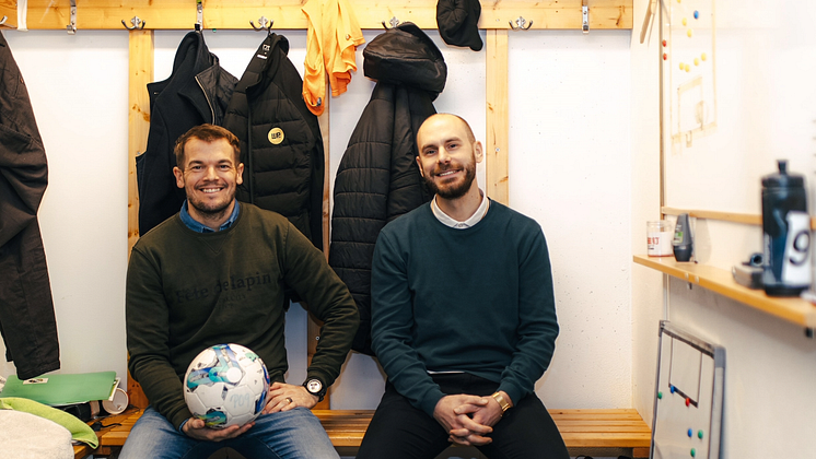 WorldFotballPlayer 2 (Jonas Björk, founder och Emil Zeghachov Larsson, Sales and business development)