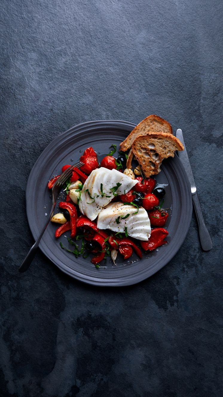 Norwegian cod with red peppers and tomatoes