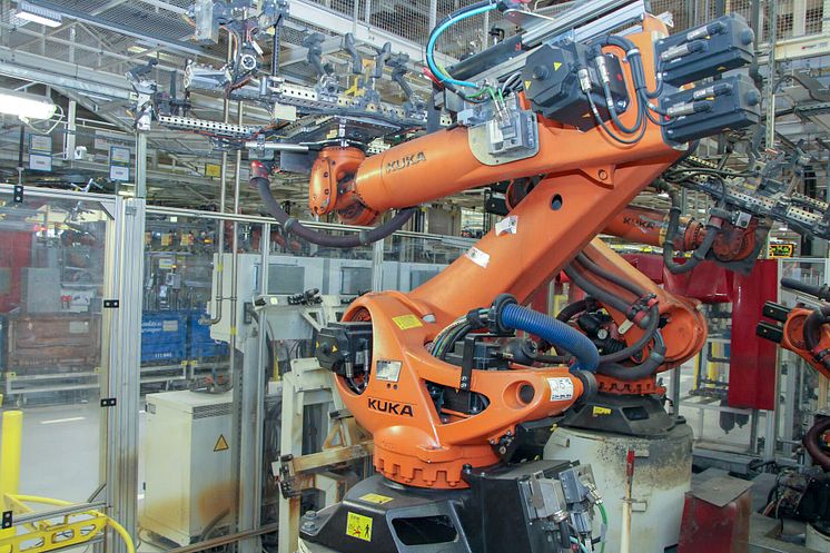 3 KUKA KR 210 R3100 ultra Industrial Robot