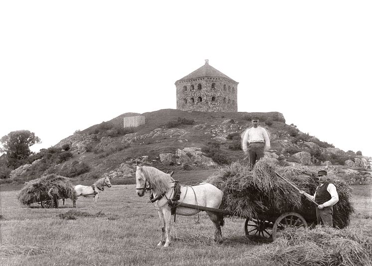 Stadsvandring: Skansen Kronan, Arkivbild från 1896