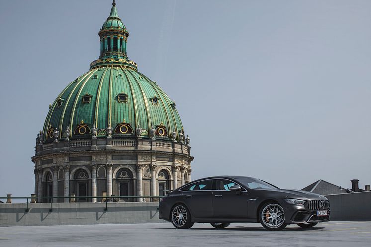 Mercedes-AMG GT 63 s