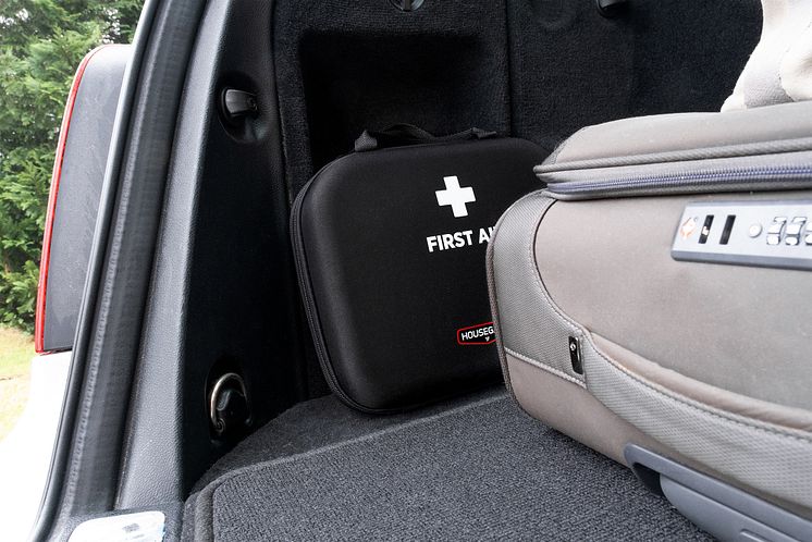 611012_First Aid Kit_bil.jpg