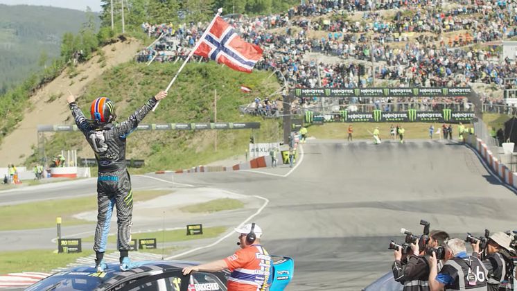 Bakkerud rallycross-történelmet írt a Focus RS RX győzelmével