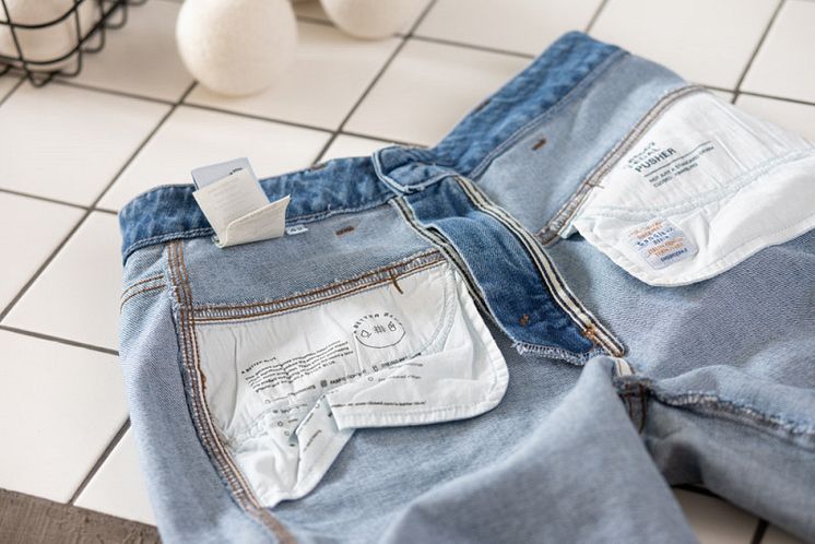 wash-jeans-inside-out_w800