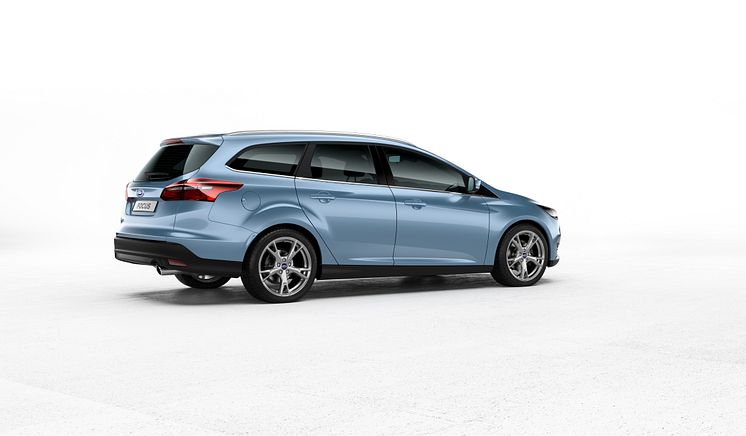 Nya Ford Focus kombi i färgen Glace Blue - bild 2