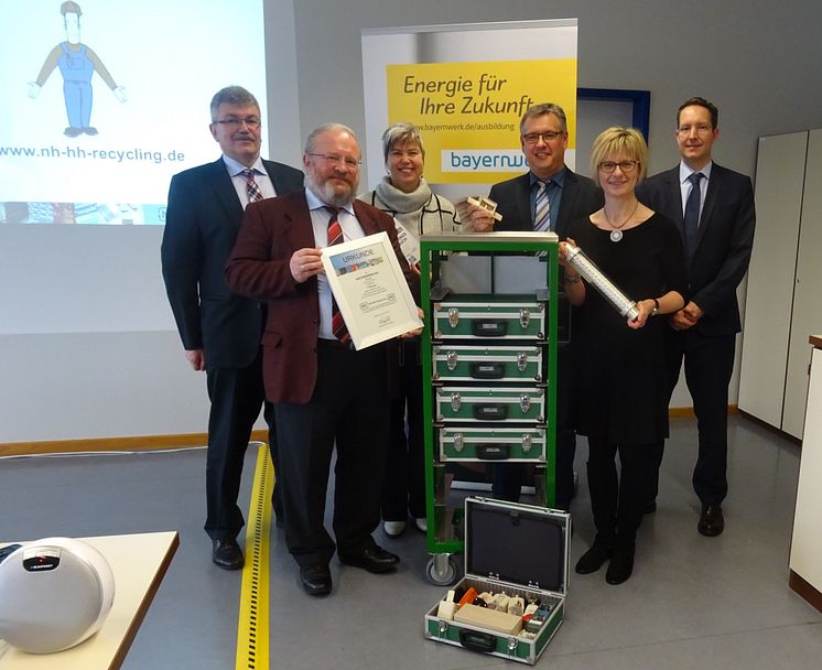 Nachhaltiger Umgang wird belohnt. Lernzirkelwagen für die Ausbildung des Bayernwerk in Bayreuth.