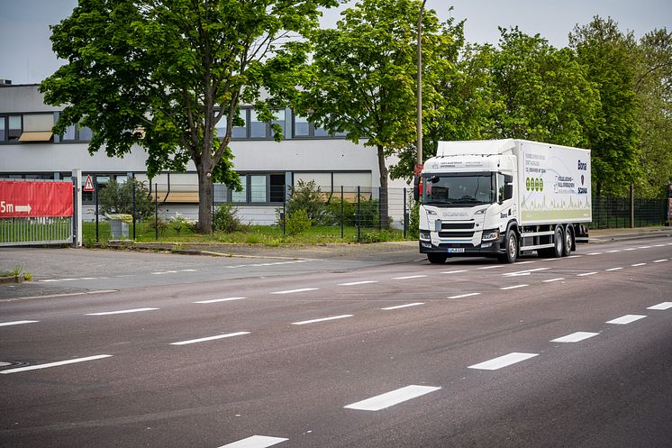 Für die Schulungsfahrt der Lkw-Fahrer von Bona diente eine topografisch und verkehrstechnisch abwechslungsreiche Strecke rund um Koblenz.