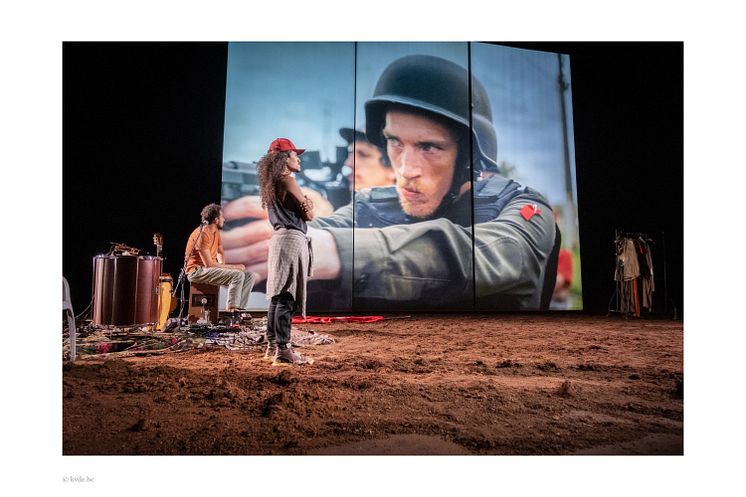 Framsyningsfoto Antigone in de Amazone