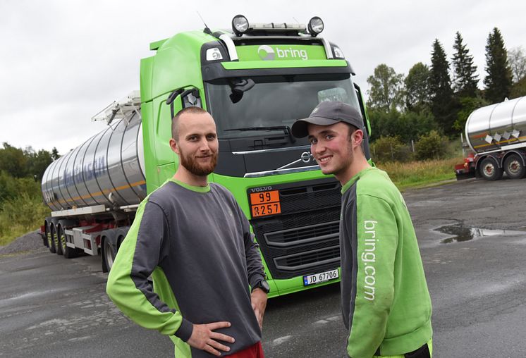 Snarrådig hjerte- og lungeredning gjorde at Karl Berger (t.h.) reddet livet til kollega Henning M. Hagen.