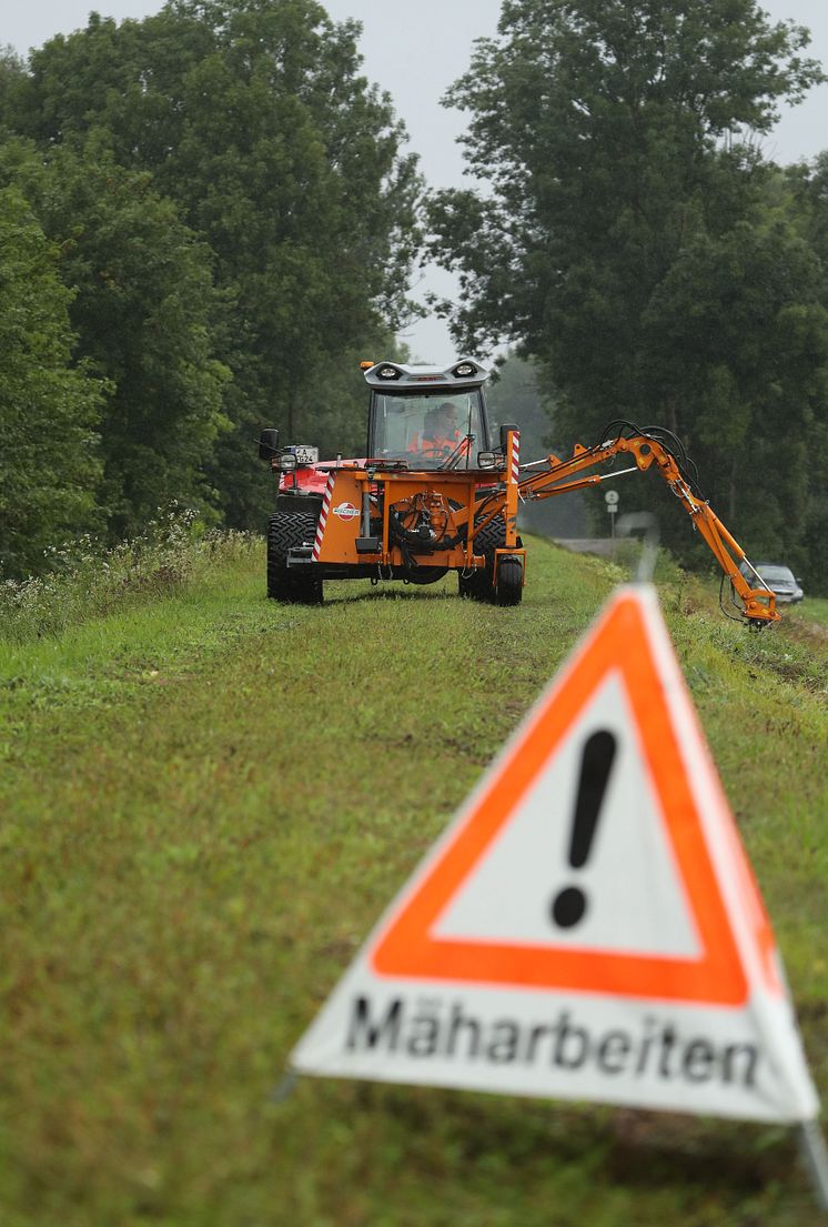 20230523_Mäharbeiten Lech Hoch