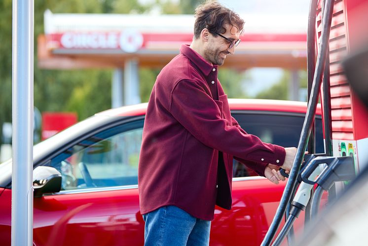 Circle K Celebrates Milestone with 100th Location