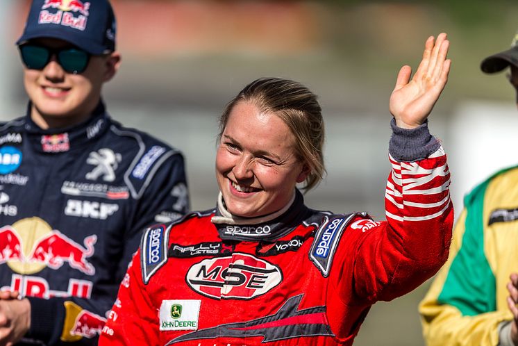 Sandra Hultgren är tillbaka från USA – kör avslutande tävlingarna i RallyX Lites