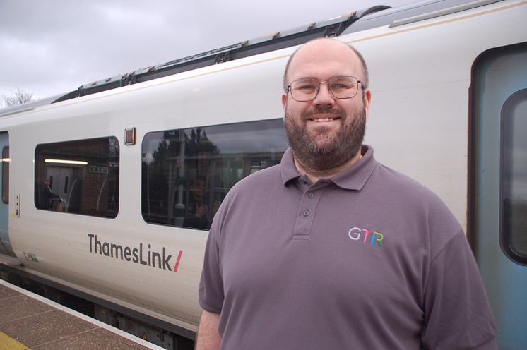 Dave Jones - The Great British Railway Adventure platform train
