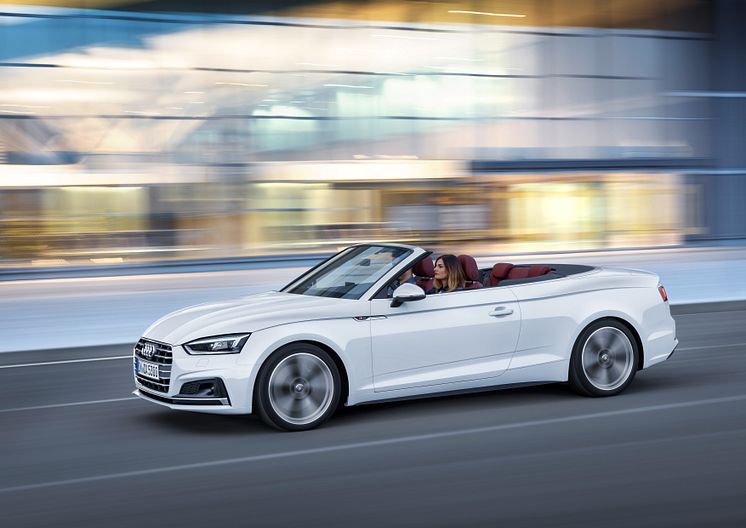 Audi A5 Cabriolet i glacier white