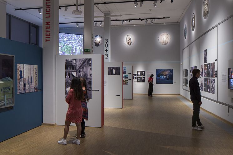 Tiefen/Lichter. Bildgedächtnis einer Stadt - Ausstellungsimpression