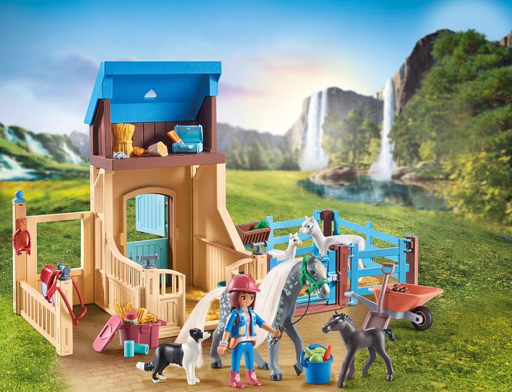 Amelia & Whisper mit Pferdebox (71353) von PLAYMOBIL