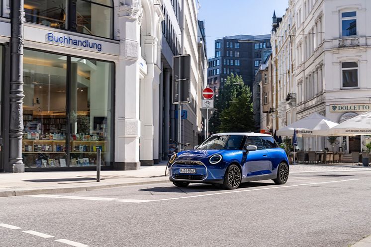 Nu kan nya MINI Cooper reserveras online