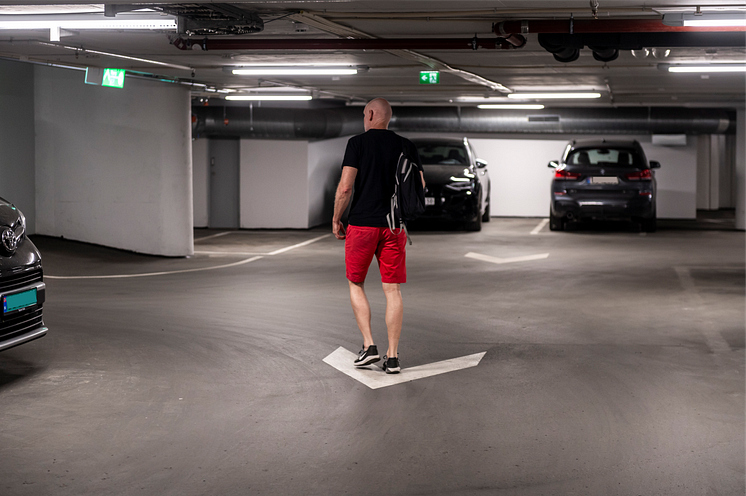 Aimo_Park_Kvadraturen_P-hus_gående.jpeg