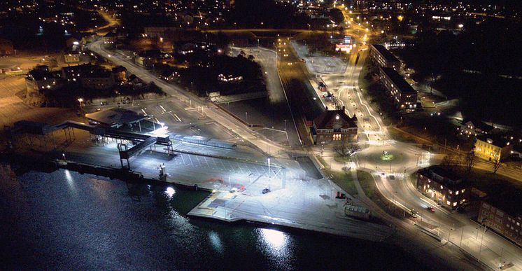 Titan mastbelysning lyser upp Gotlandsterminalen hos Smålandshamnar, Oskarshamn