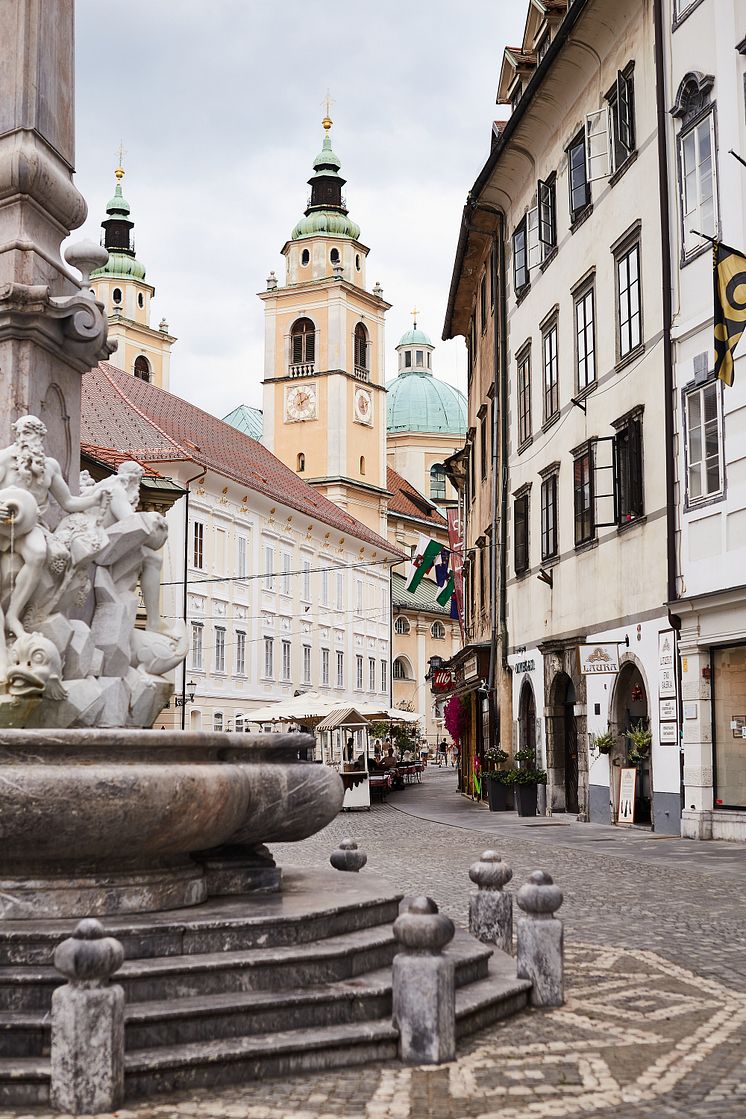 Ljubljana Square_credits_Slovenia Tourist Board