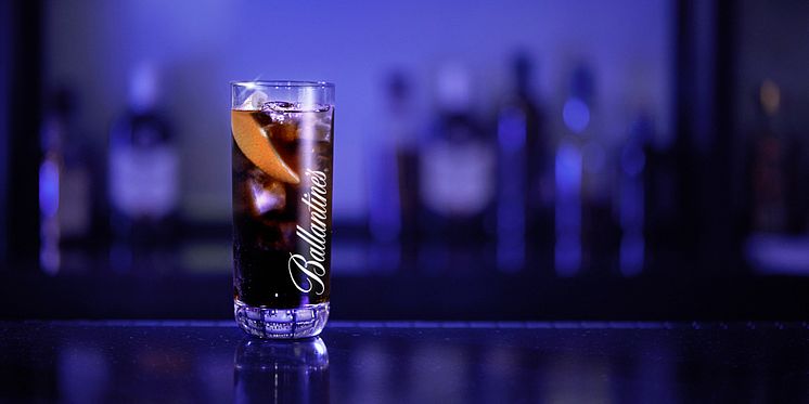 Ballantine's Finest & Cola