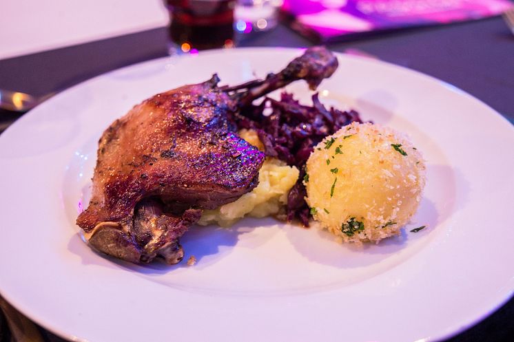 Dinnershow PASSION 2024 im Stadtbad Leipzig