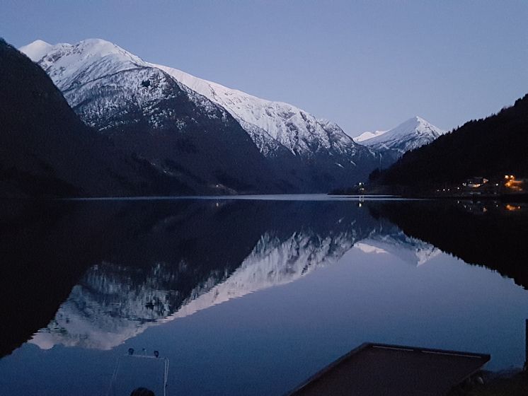 Fjord og fjell