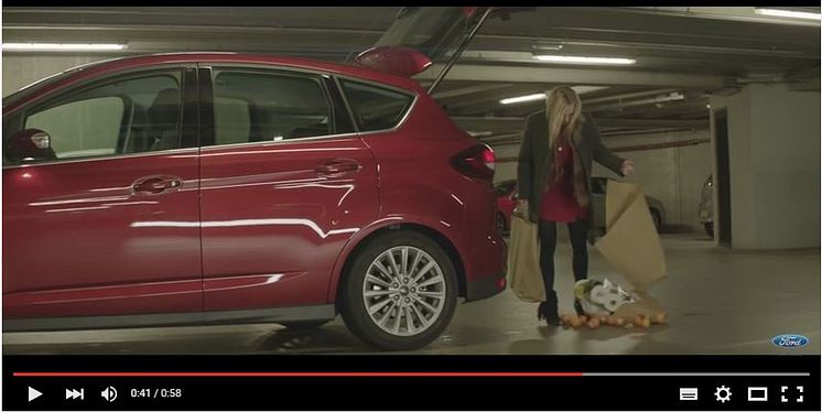 Laura Christensen i ny viral film for Ford C-MAX