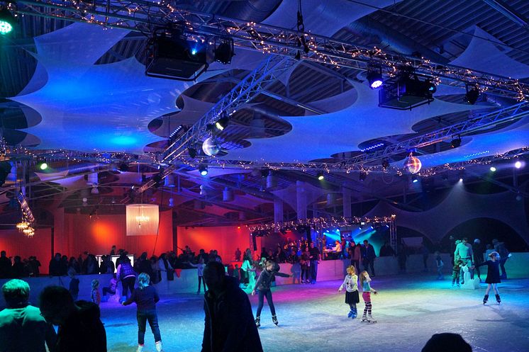 Die Eislauffläche des GLOBANA Messe & Conference Center