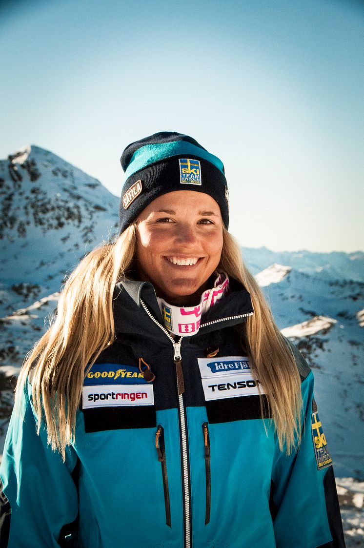 Världens bästa skicrossåkare Anna Holmlund kommer till Hemavan
