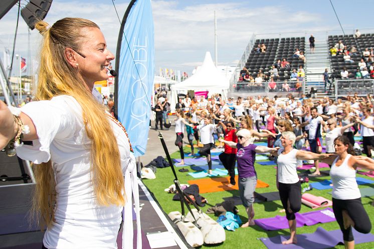 Internationella yogadagen i Sverige 2015 bild 2