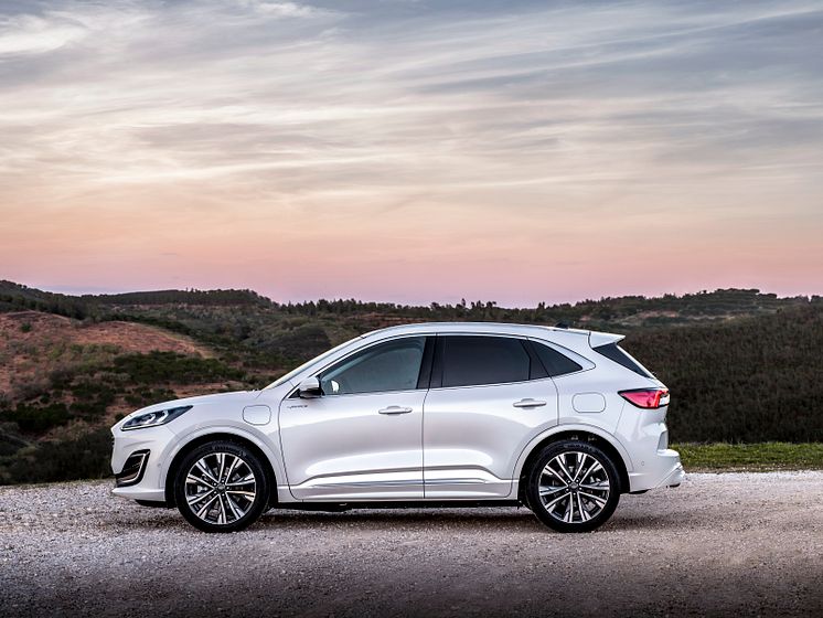 Ford Kuga Vignale ladbar hybrid 2020