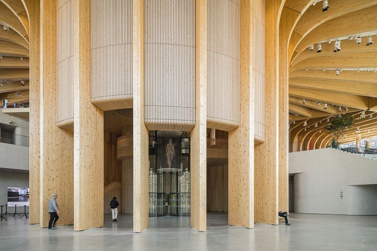 Entrance hall - World of Volvo - Photo Rasmus Hjortshoj.jpg