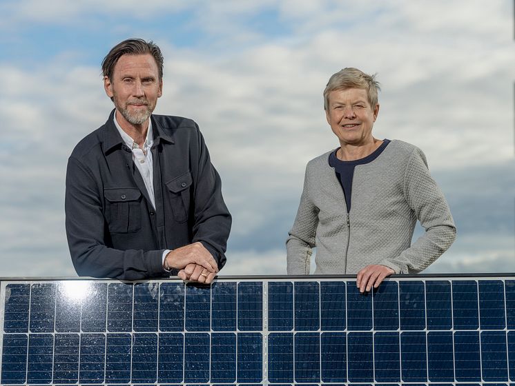 Solceller Klas Balkow och Åsa Domeij foto av Gustav Kaiser