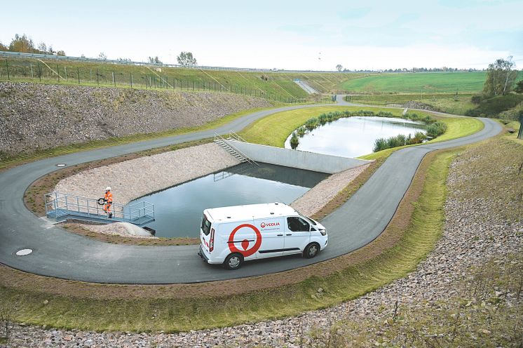 Veolia Sensorik Abwasser Regenrückhaltebecken Döbeln 2.jpg