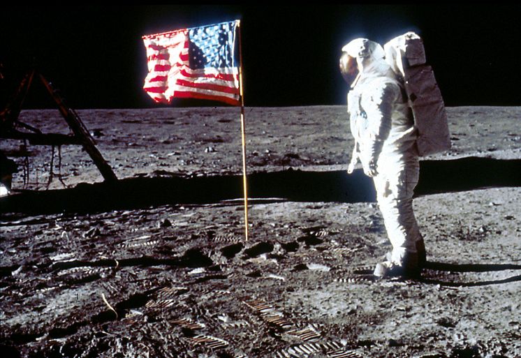 HISTORY_MOON LANDINGS LOST TAPES