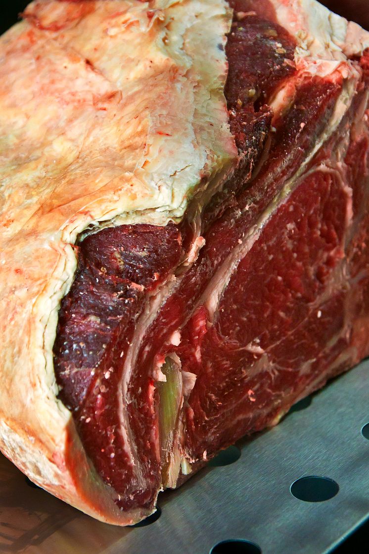 West Coast tar sitt kött på blodigt allvar med kött från Svenska Gårdar