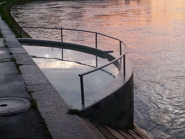 Wassertretbecken am Rhein in Basel, Kneipp-Parcours