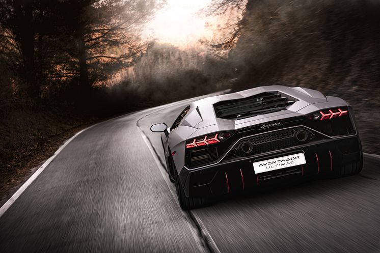 Lamborghini Aventador LP 780-4 Ultimae