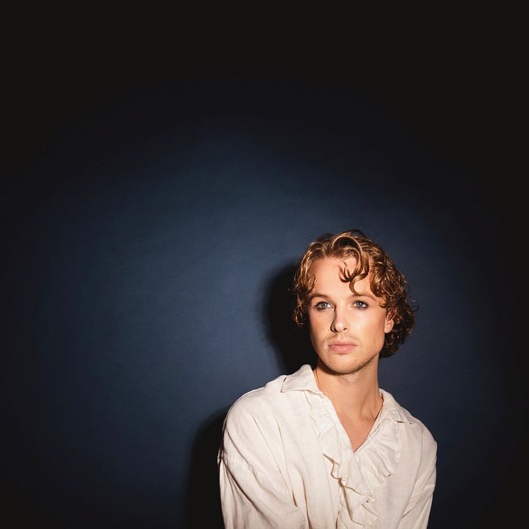 Isak Danielson Let Somebody Go single cover