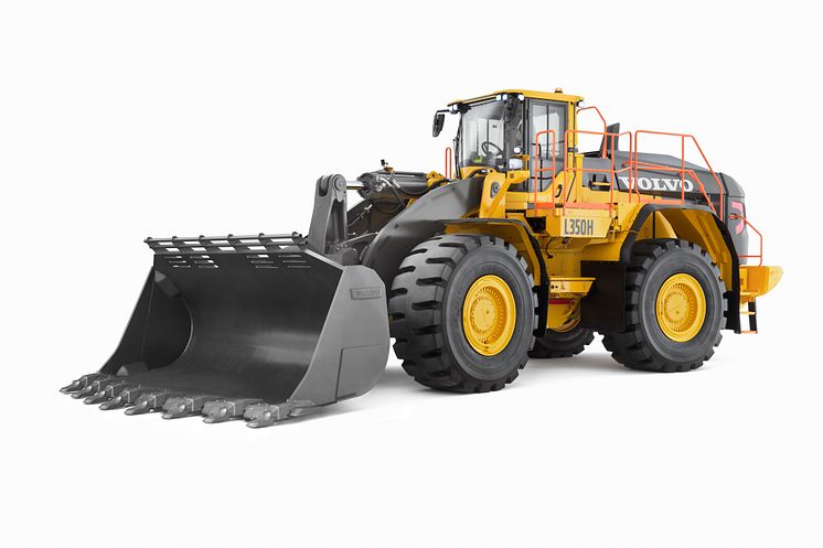 Hjullastare Volvo L350H - studiobild fram